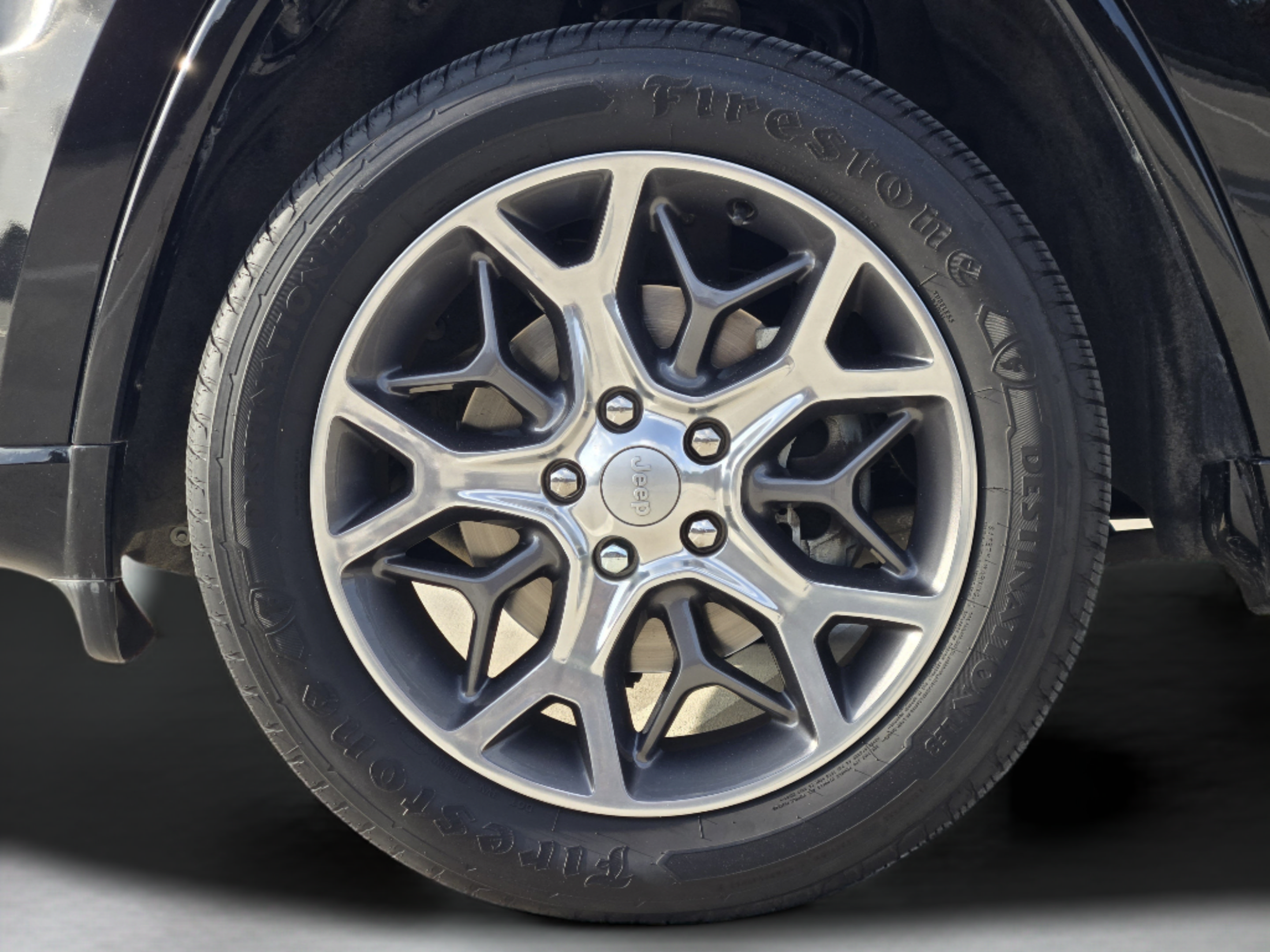 Used 2020 Jeep Grand Cherokee Overland RWD image 30