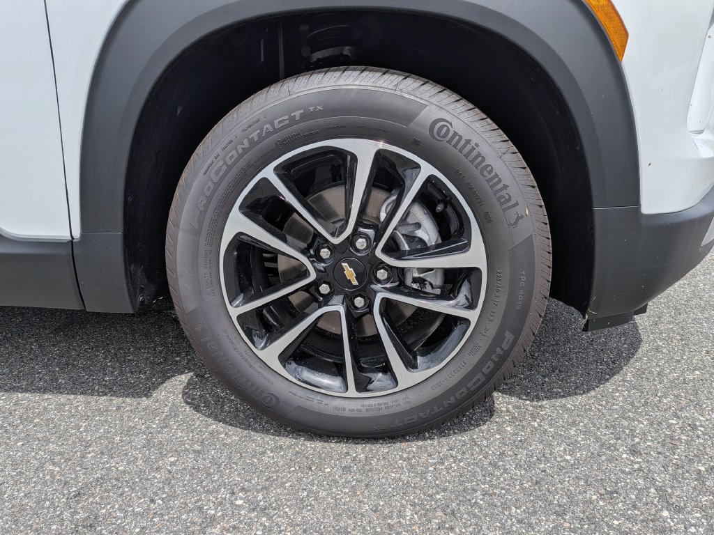 New 2026 Chevrolet TrailBlazer LT w/ Convenience Package FWD image 10