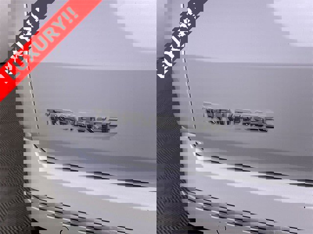 Used 2022 Chevrolet Traverse Premier image 33