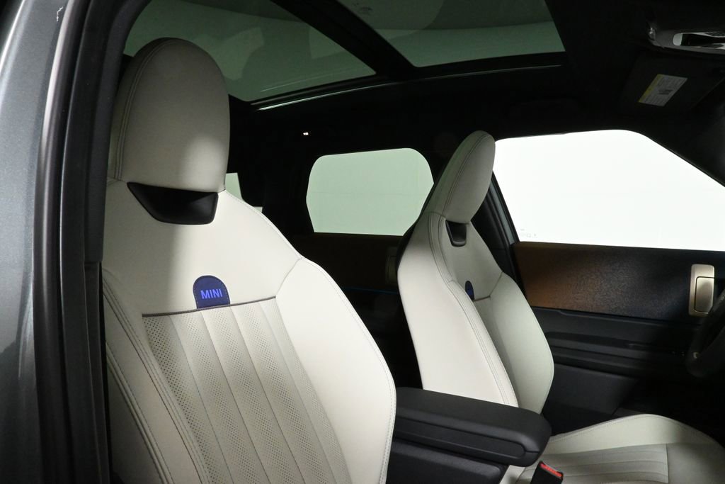 Used 2025 MINI Cooper Countryman S w/ Comfort Package Max image 38