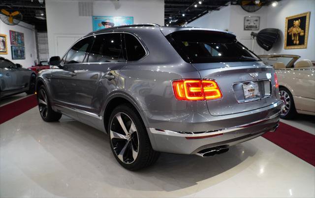 Used 2020 Bentley Bentayga AWD/4WD image 5