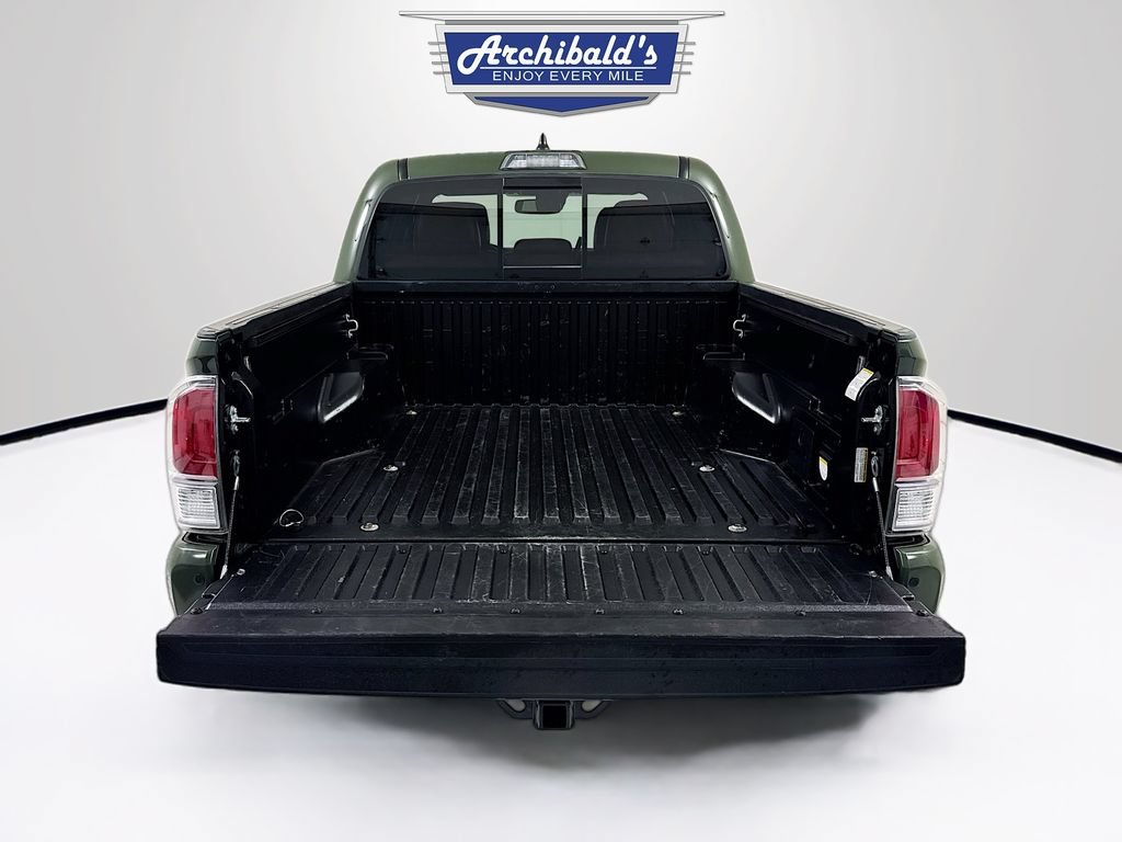 Used 2022 Toyota Tacoma TRD Off-Road w/ Technology Package AWD/4WD image 27