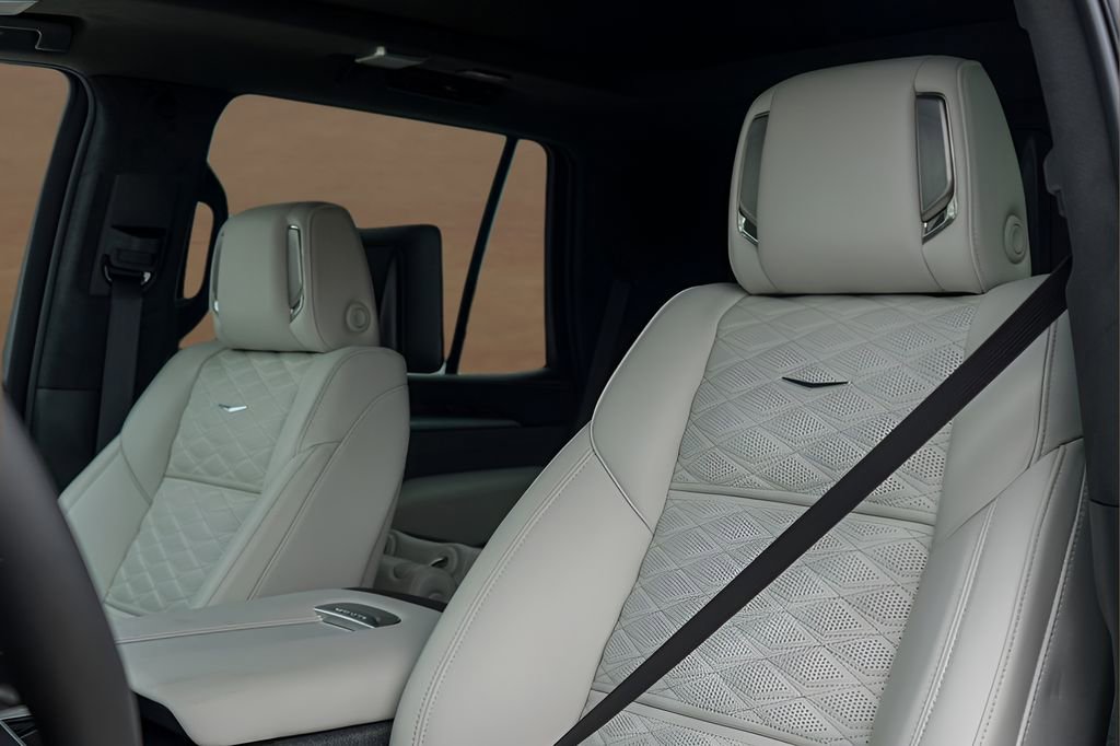 New 2026 Cadillac Escalade Platinum Sport w/ LPO, Floor Liner Package AWD/4WD image 11