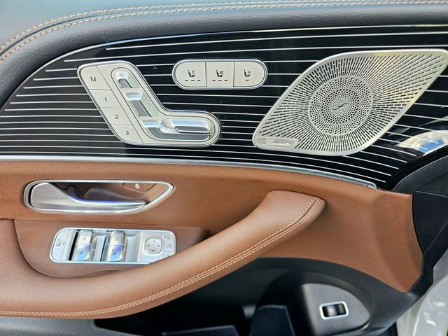 Certified 2025 Mercedes-Benz GLS 450 4MATIC image 22