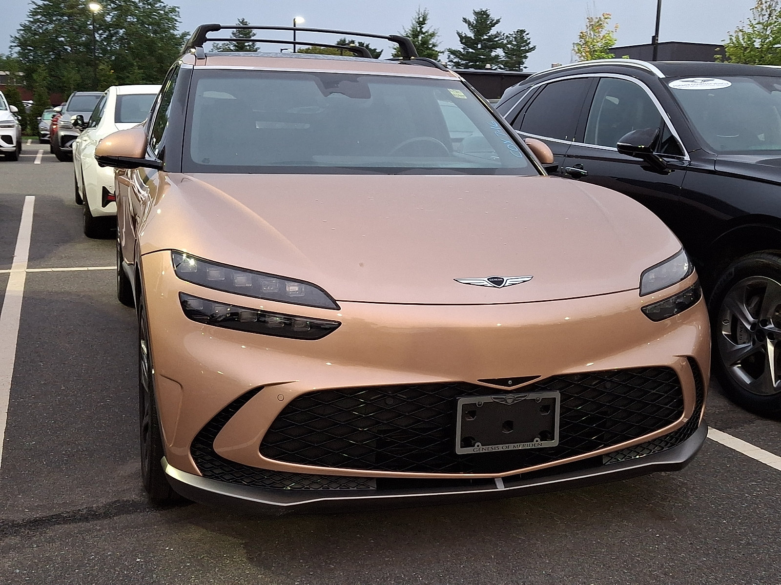 Certified 2023 Genesis GV60 Advanced AWD/4WD image 2