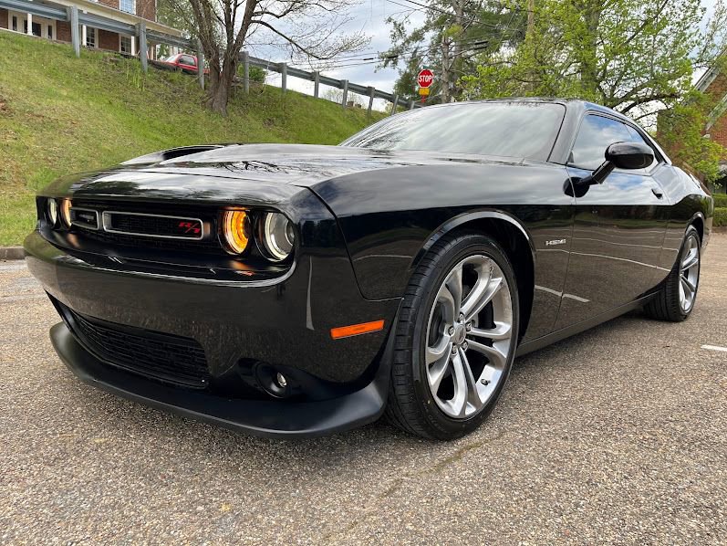 Used 2022 Dodge Challenger R/T RWD image 32