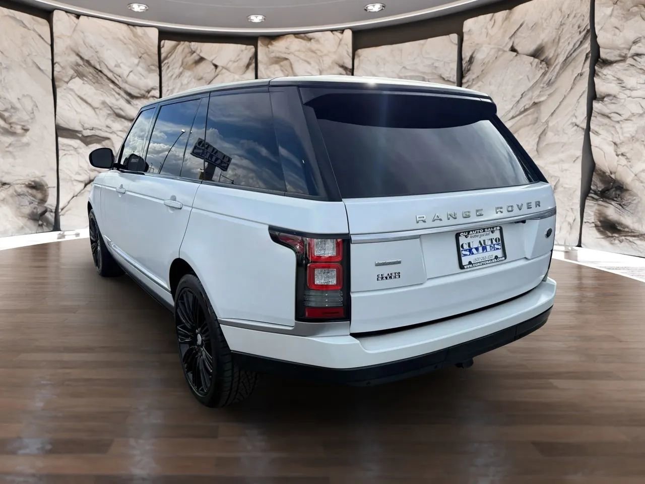 Used 2017 Land Rover Range Rover Long Wheelbase Autobiography image 5