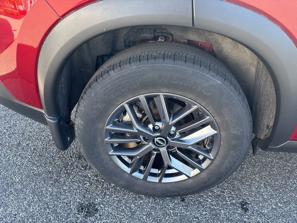Used 2023 Nissan Rogue S AWD/4WD image 9