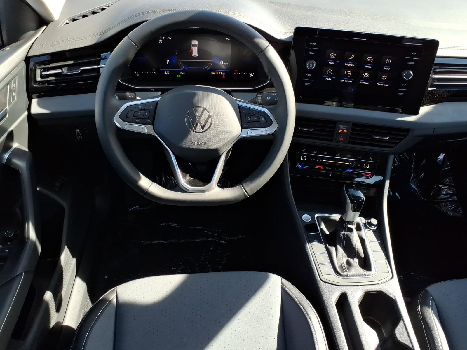 New 2026 Volkswagen Jetta SE image 13