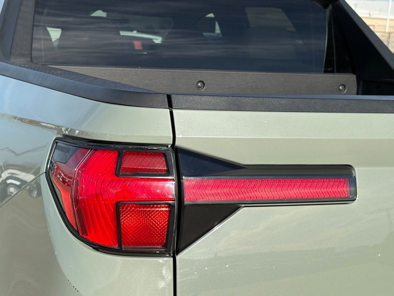 Used 2022 Hyundai Santa Cruz SEL image 9