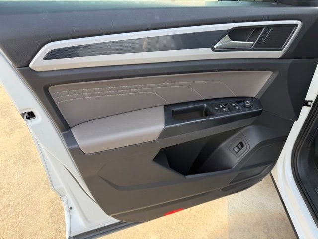 Used 2021 Volkswagen Atlas SEL R-Line image 12