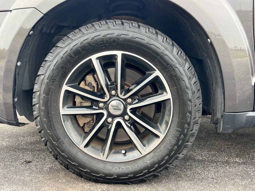 Used 2018 Dodge Journey SE w/ Blacktop Package image 11