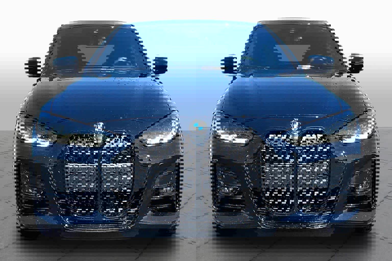 Certified 2024 BMW 430i Coupe w/ M Sport Package RWD image 3