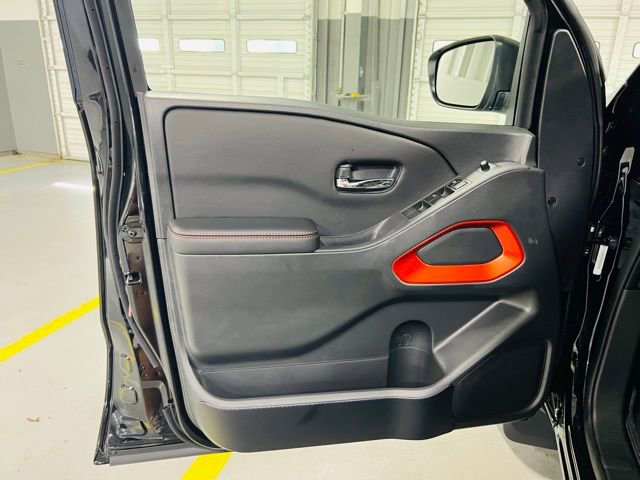 New 2025 Nissan Frontier PRO-4X w/ Interior Protection Package image 22