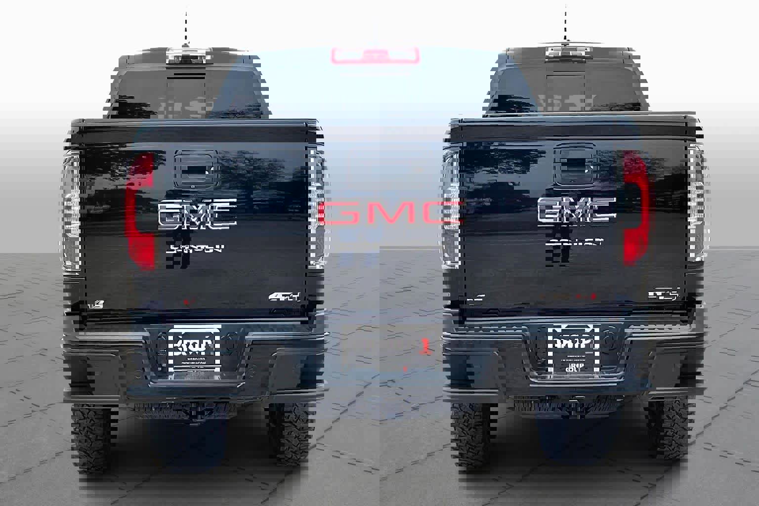 Used 2022 GMC Canyon AT4 w/ Trailering Package image 5