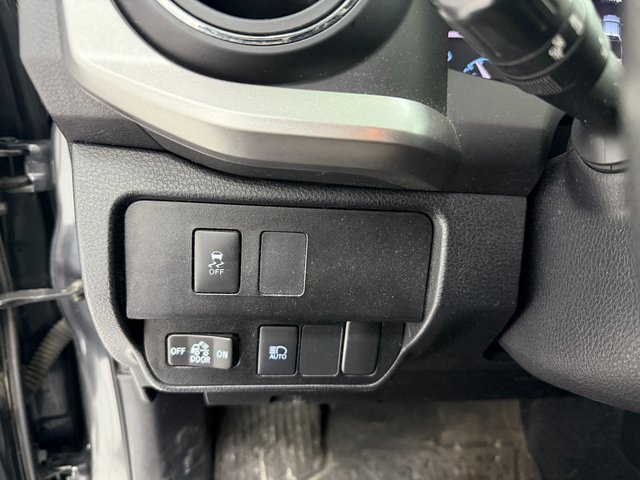 Used 2021 Toyota Tacoma SR5 image 15