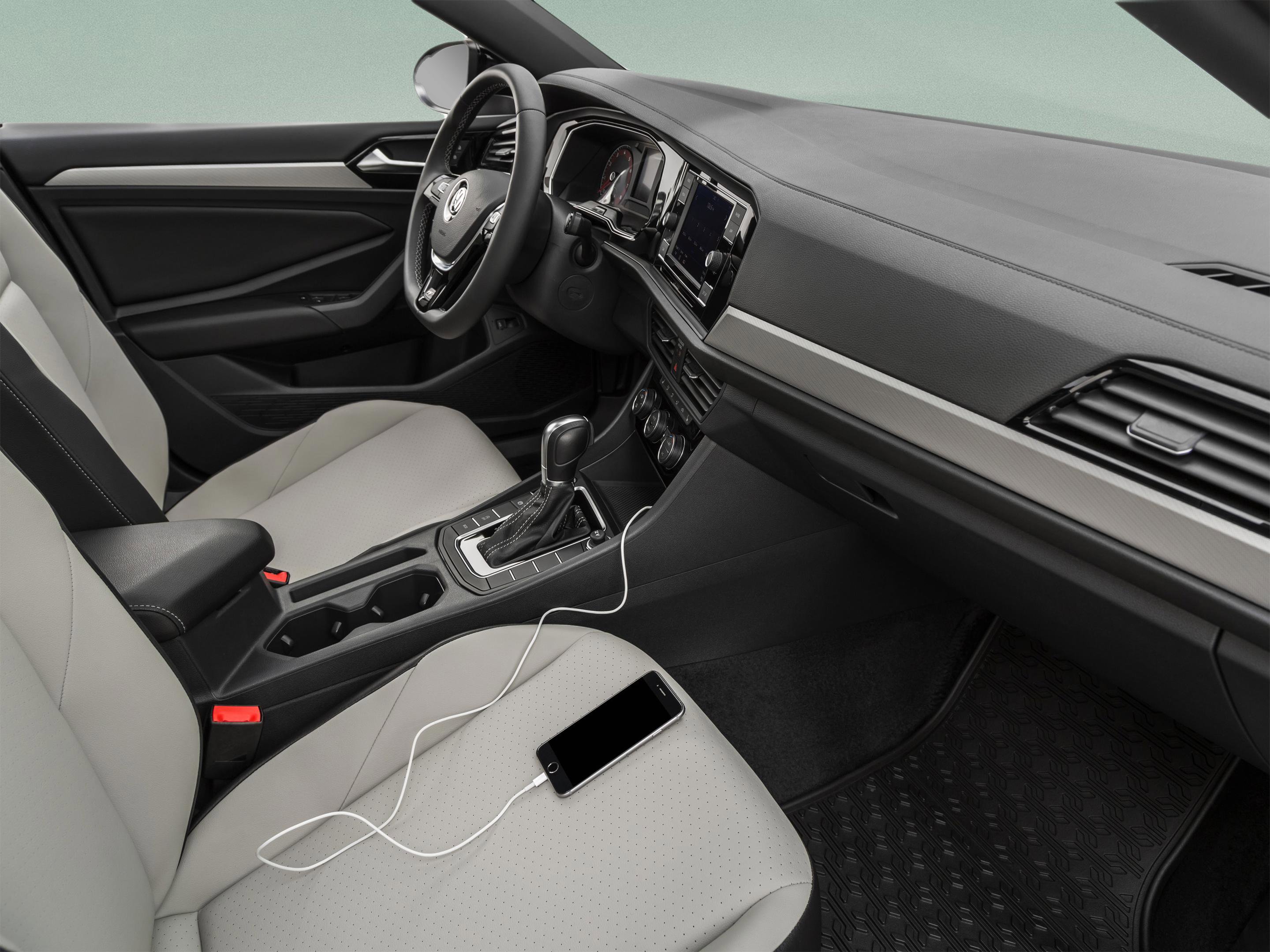 Used 2020 Volkswagen Jetta R-Line w/ R-Line Cold Weather Package FWD image 28