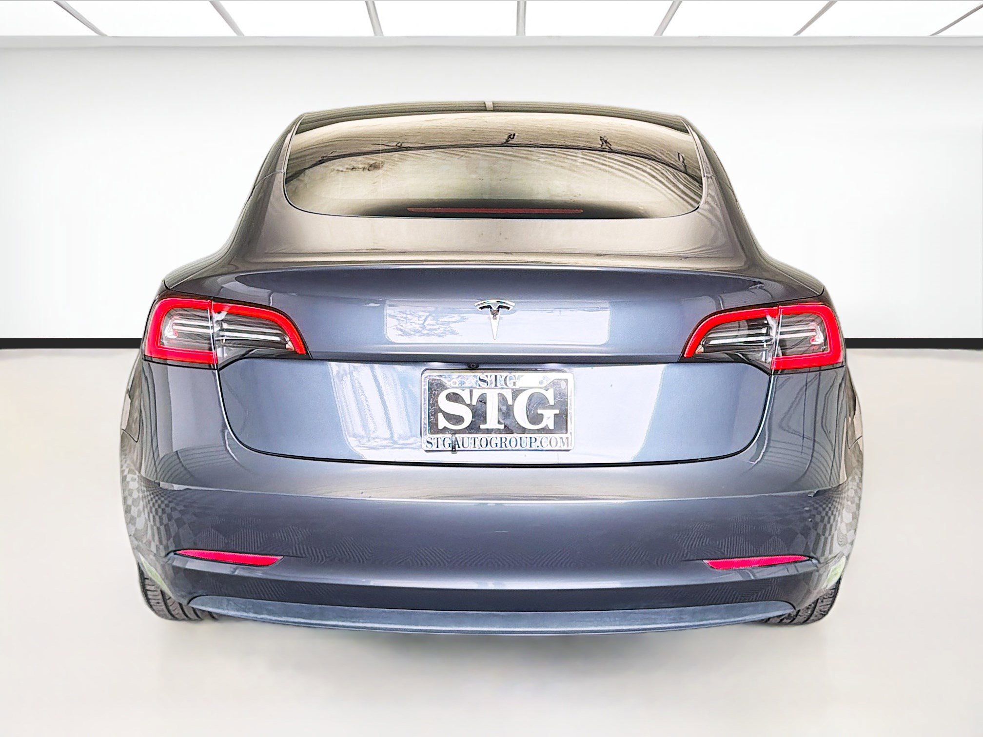 Used 2023 Tesla Model 3 Standard Range image 5