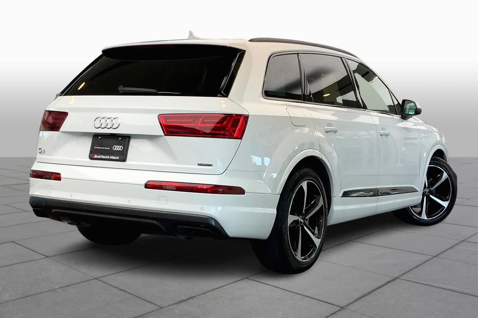 Used 2019 Audi Q7 3.0T Premium Plus w/ Premium Plus Package AWD/4WD image 12