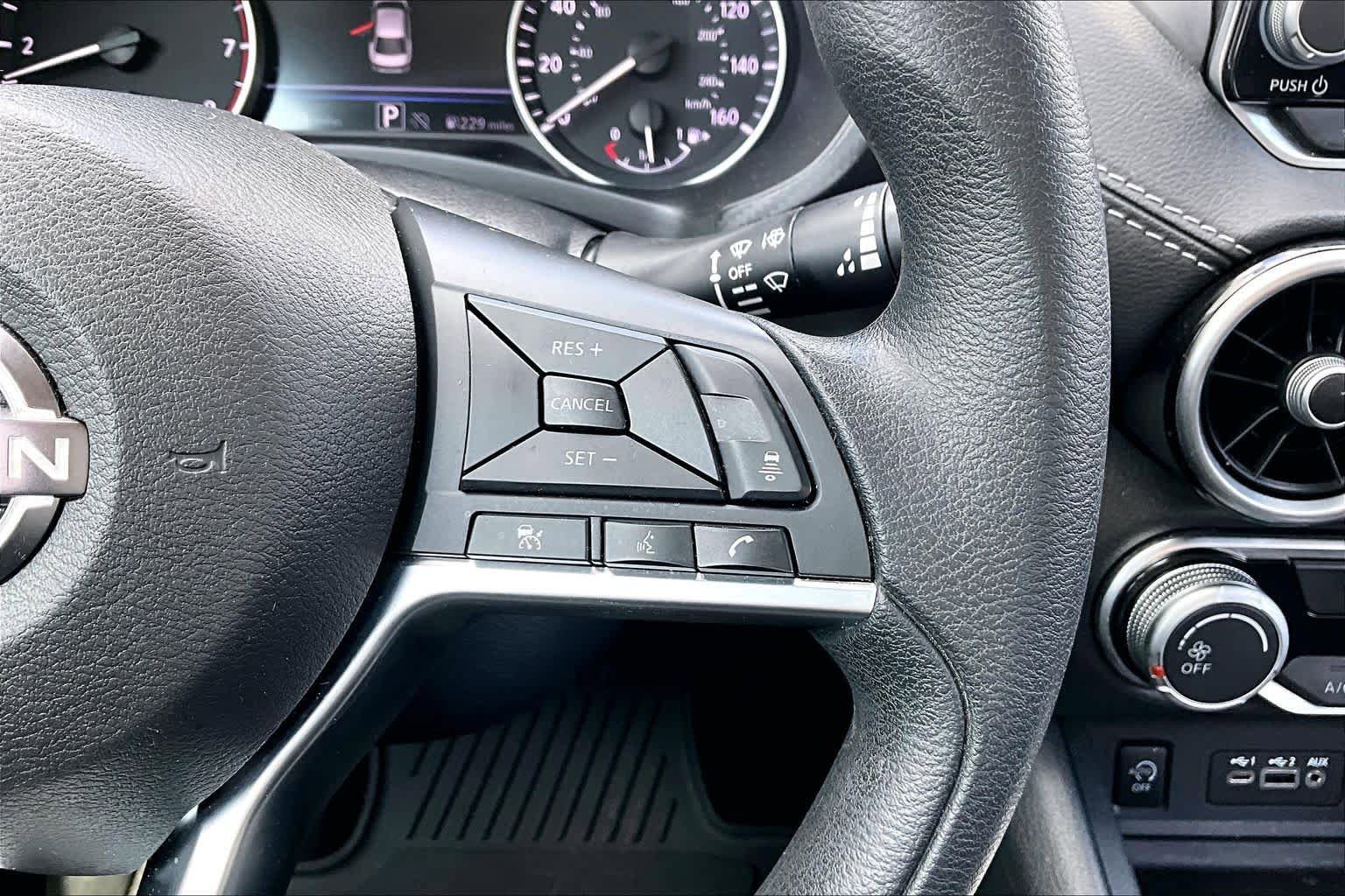 Used 2024 Nissan Sentra SV FWD image 23