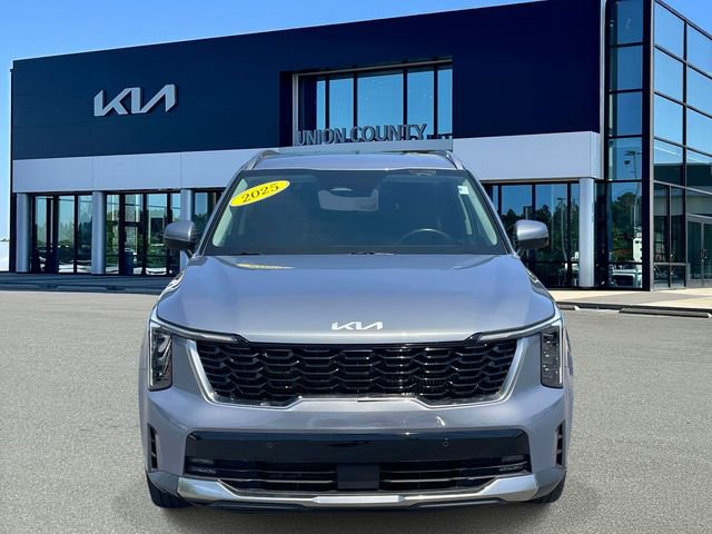 Used 2025 Kia Sorento EX FWD image 2