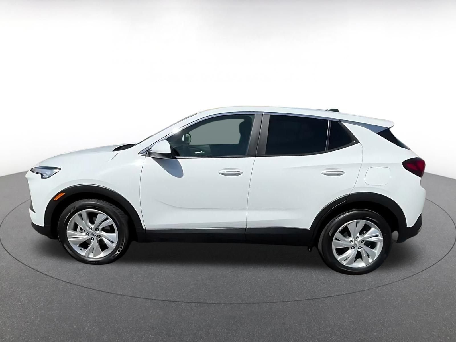 Used 2025 Buick Encore GX Preferred FWD image 8