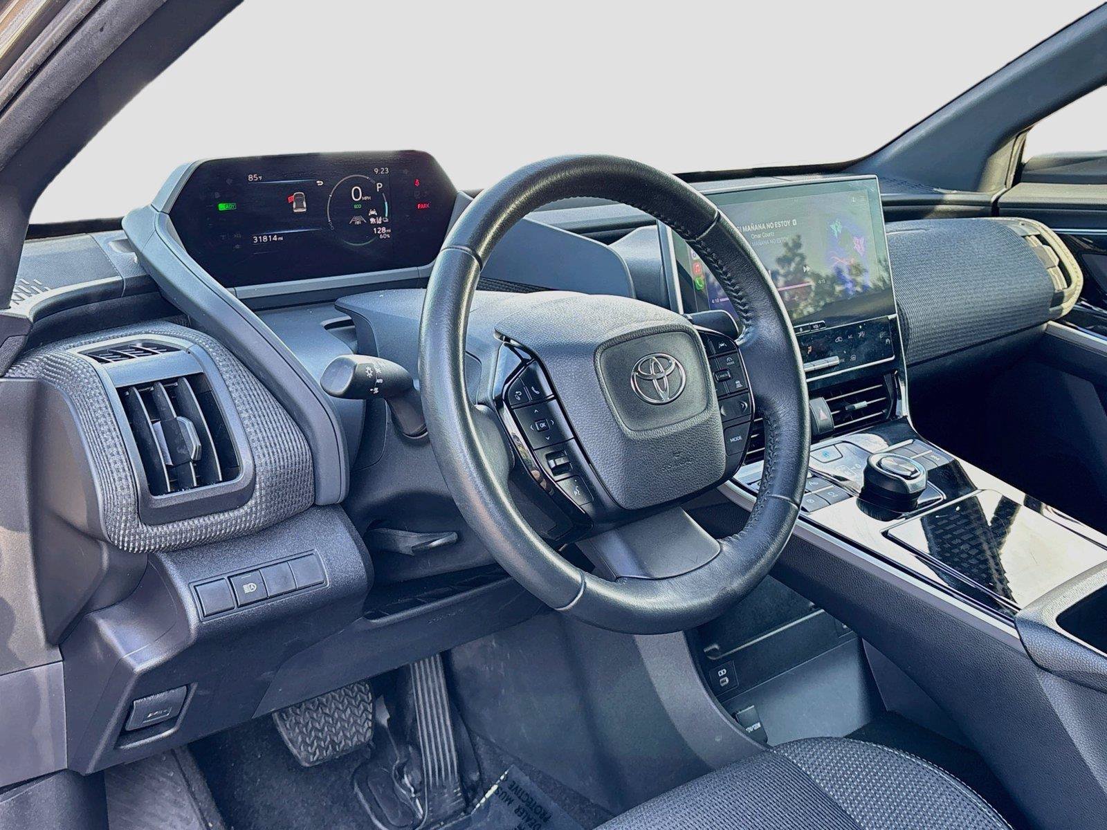 Used 2023 Toyota bZ4X FWD image 9