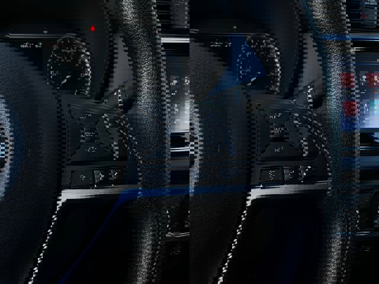 Used 2025 Nissan Versa SV image 29