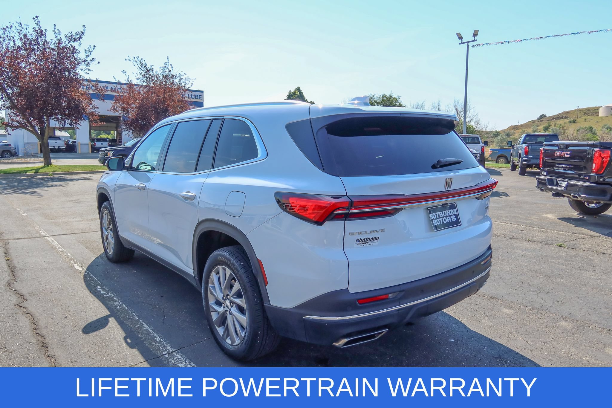 Used 2026 Buick Enclave Preferred FWD image 9