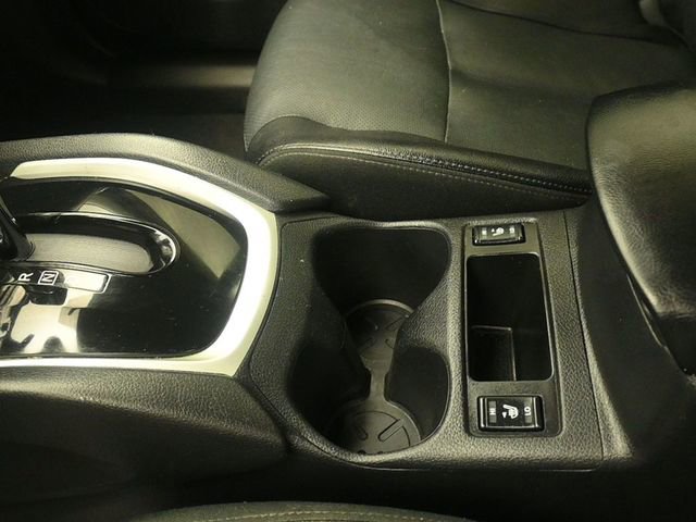 Used 2016 Nissan Rogue SL w/ SL Premium Package image 13