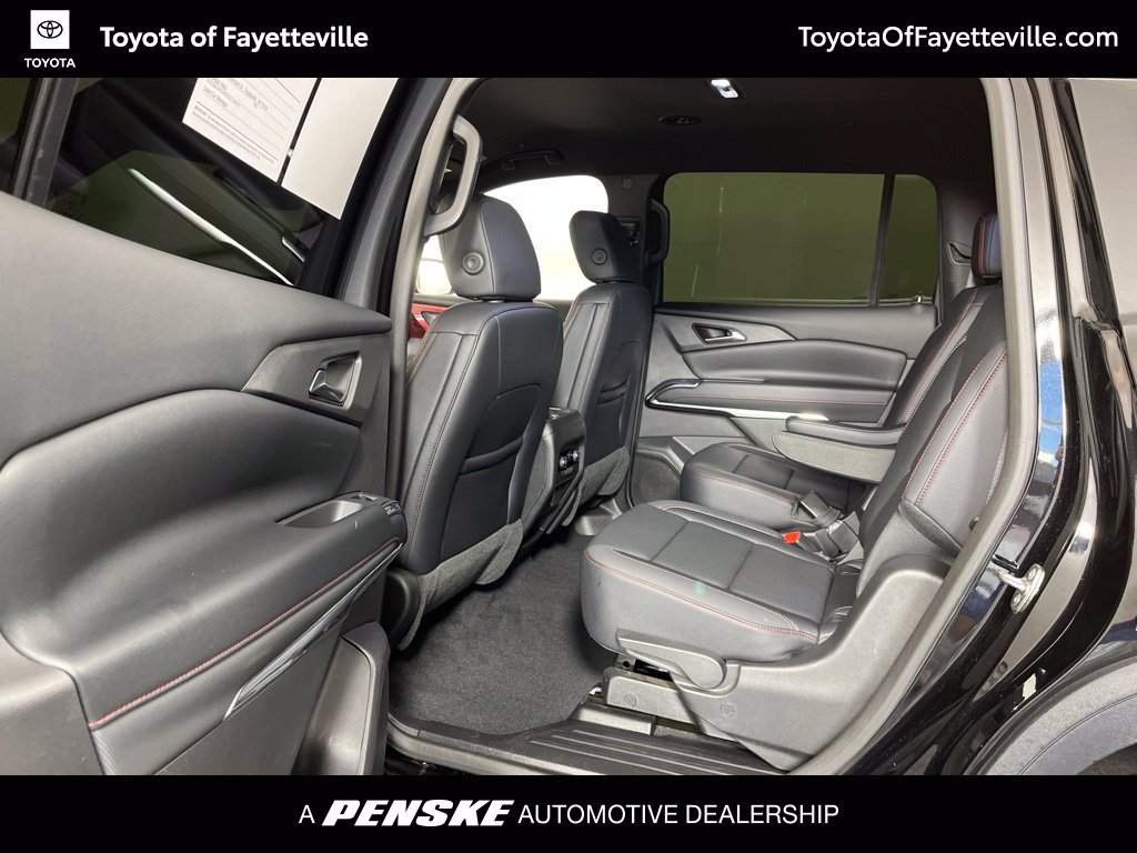 Used 2026 Chevrolet Traverse Z71 w/ Driver Confidence Package AWD/4WD image 28