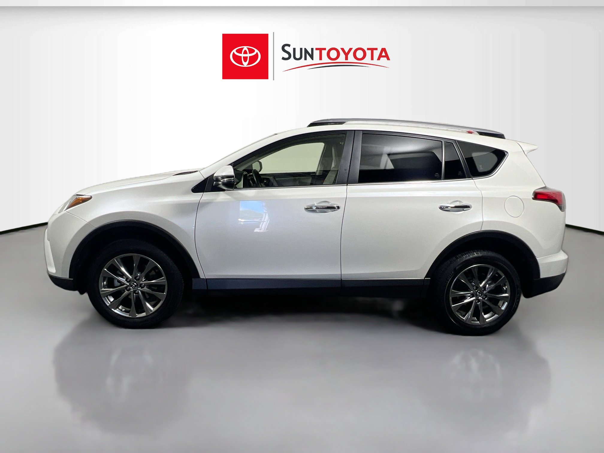 Used 2017 Toyota RAV4 Limited FWD image 7