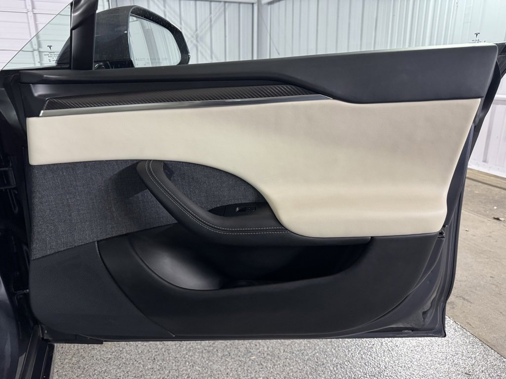 Used 2021 Tesla Model S Plaid image 42