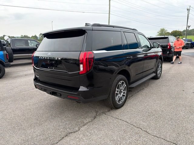 Used 2025 Ford Expedition Active AWD/4WD image 26