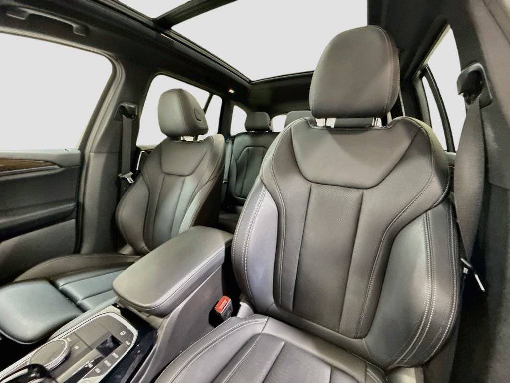 Used 2024 BMW X3 sDrive30i w/ Convenience Package RWD image 5