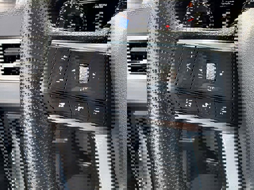 Used 2023 Mitsubishi Outlander SEL image 11