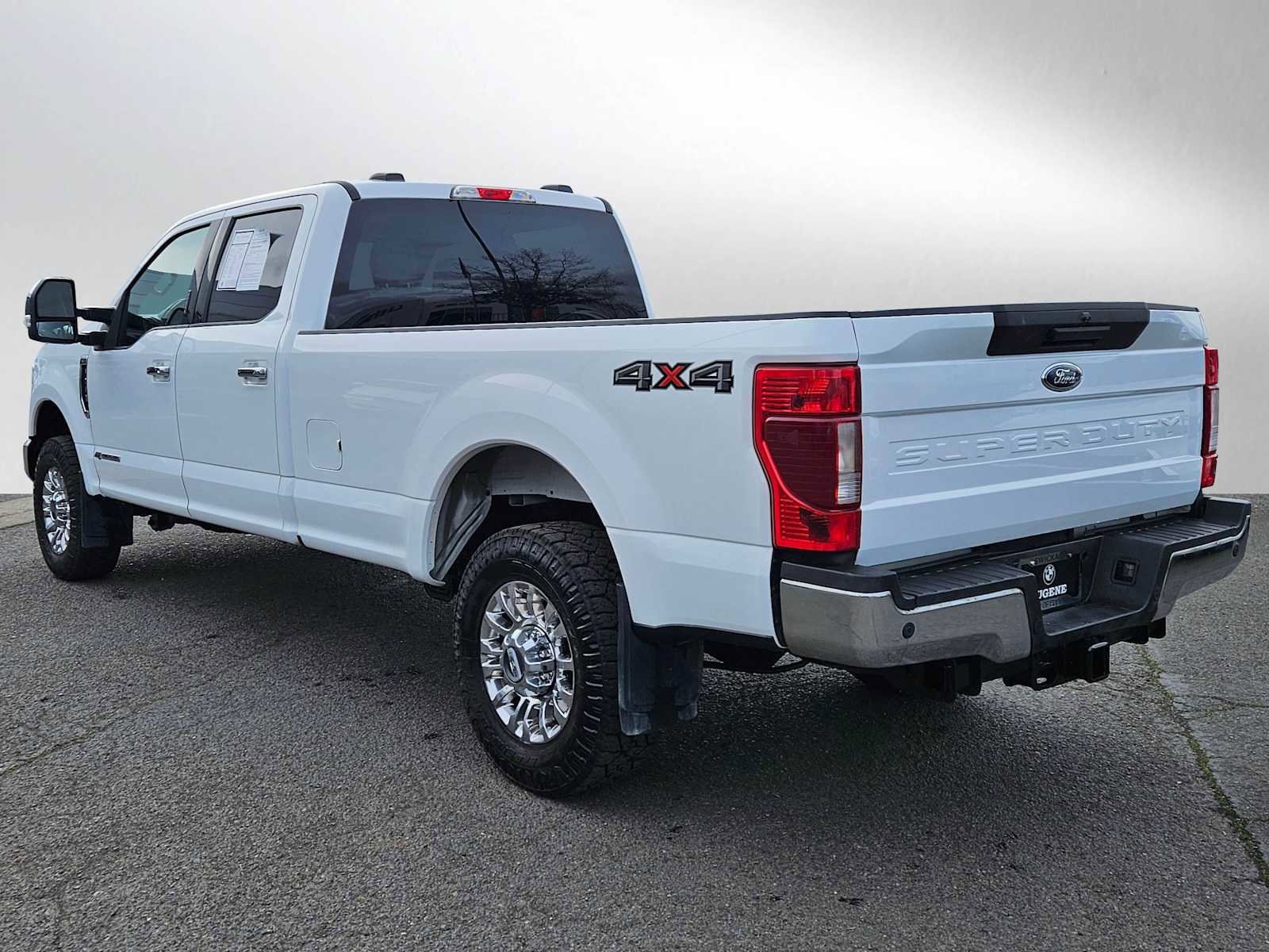 Used 2022 Ford F350 XLT w/ XLT Premium Package image 5