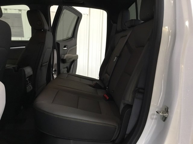 New 2026 Chevrolet Colorado ZR2 w/ Technology Package AWD/4WD image 36