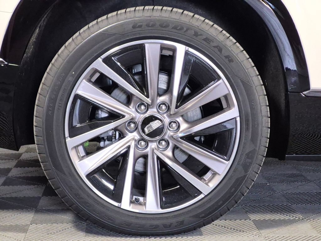 New 2027 Cadillac Vistiq Sport w/ LPO, Floor Liner Package AWD/4WD image 30