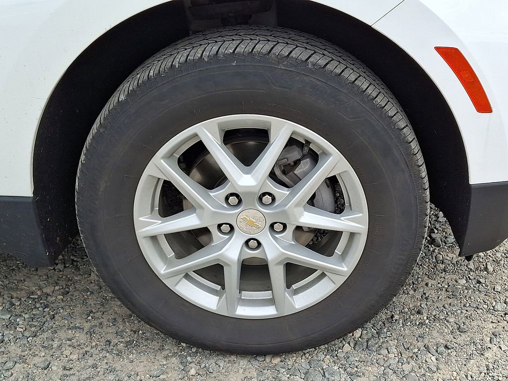 Used 2023 Chevrolet Equinox LT AWD/4WD image 33
