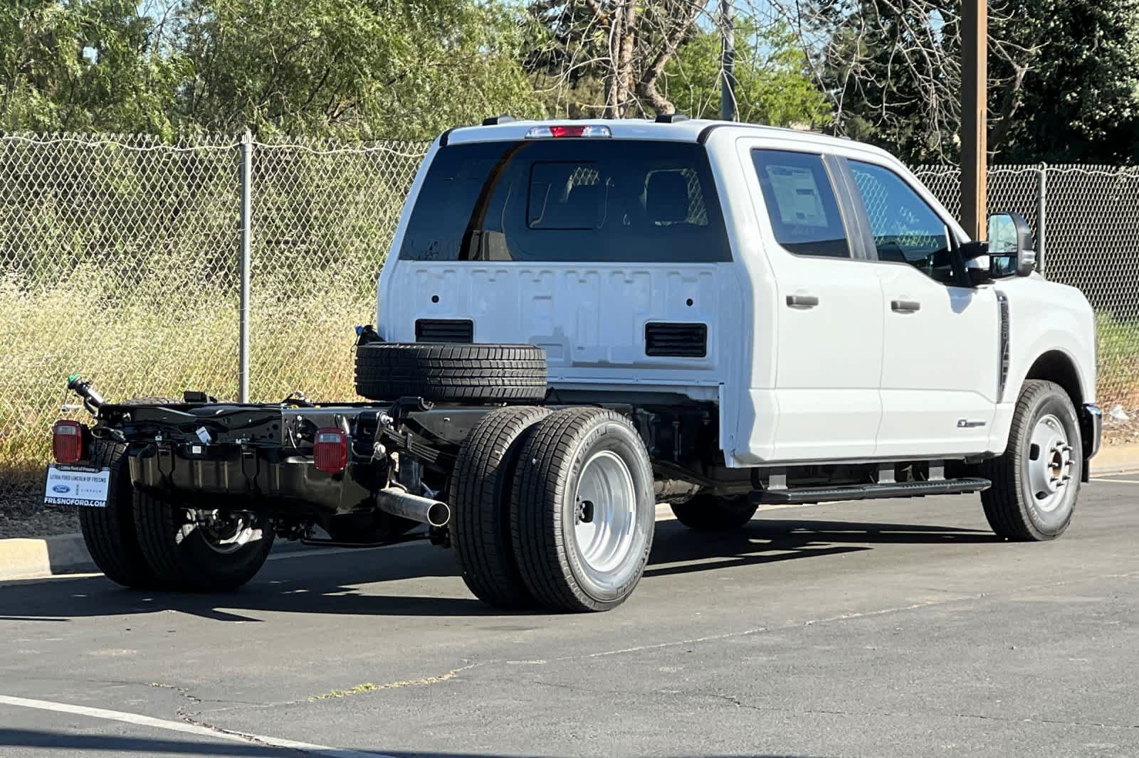 New 2026 Ford F350 XL w/ XL Chrome Package RWD image 2