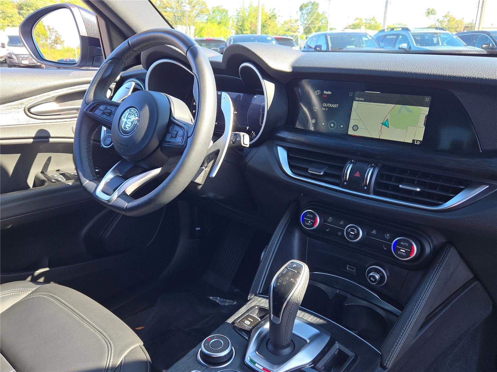 Used 2024 Alfa Romeo Stelvio Sprint image 8