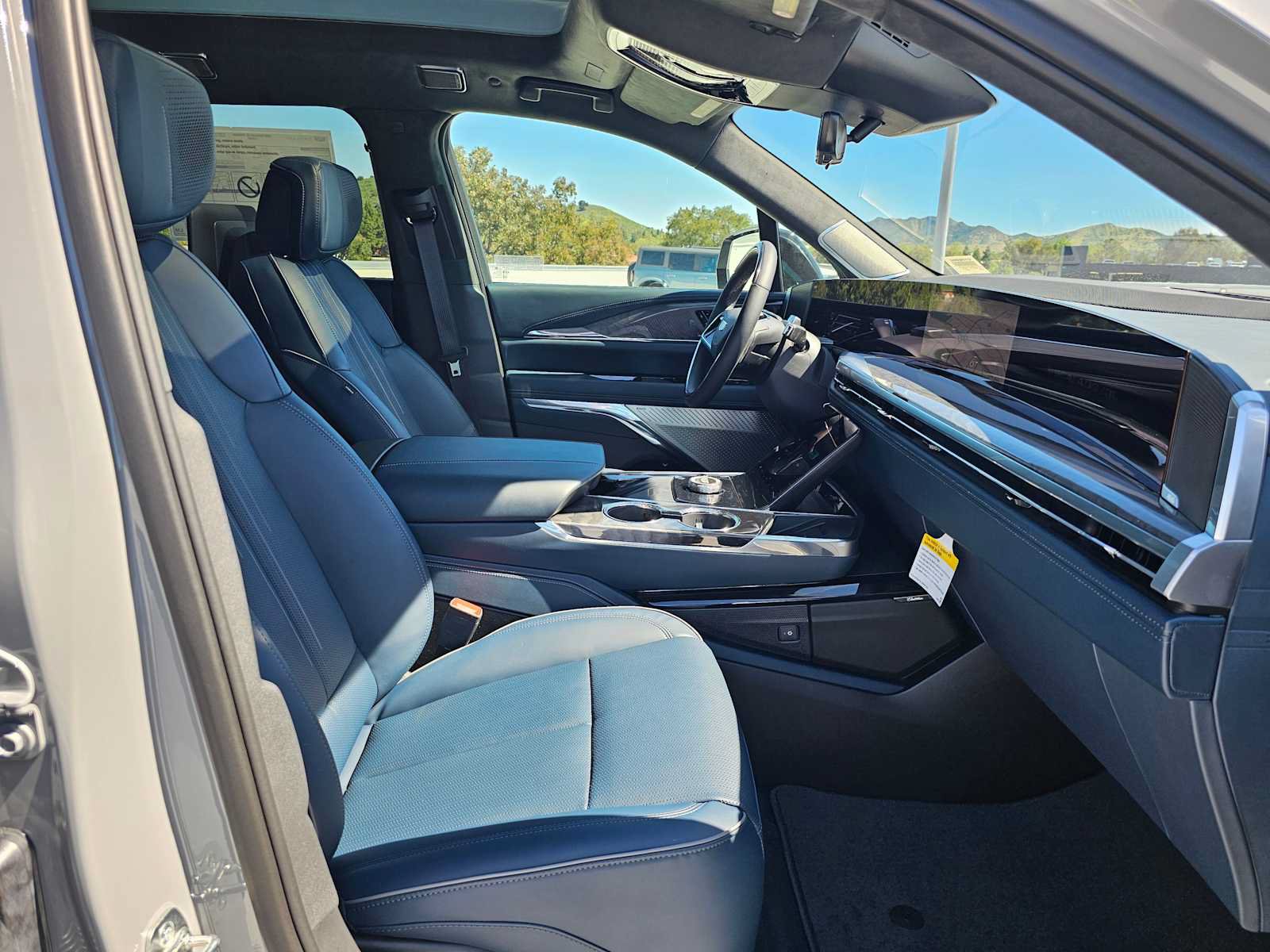 New 2026 Cadillac Escalade IQL Luxury AWD/4WD image 10