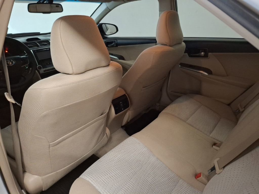 Used 2012 Toyota Camry XLE w/ Convenience Pkg image 14