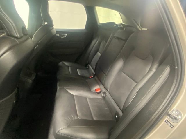 Certified 2025 Volvo XC60 B5 Plus AWD/4WD image 13