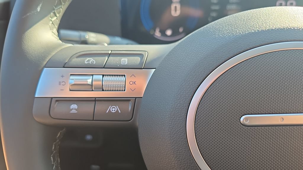 New 2026 Hyundai Kona SEL Premium AWD/4WD image 23