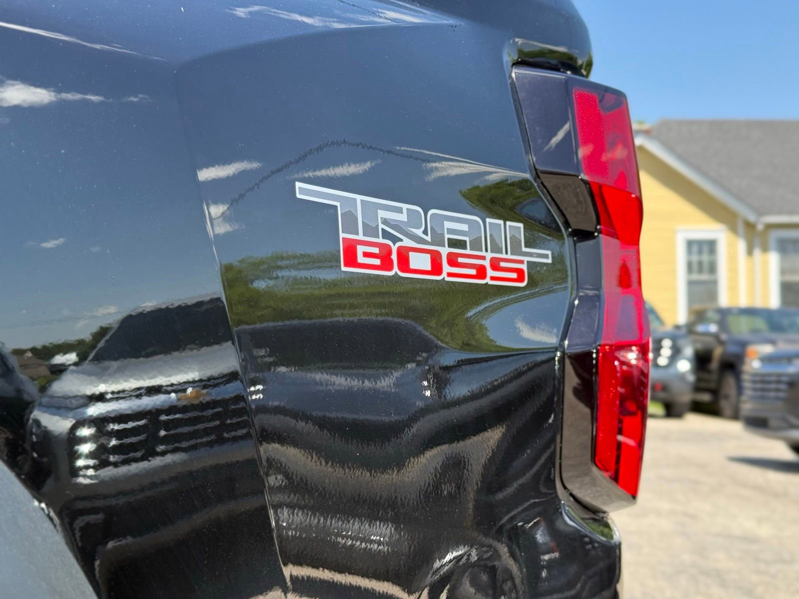 New 2026 Chevrolet Colorado Trail Boss AWD/4WD image 10