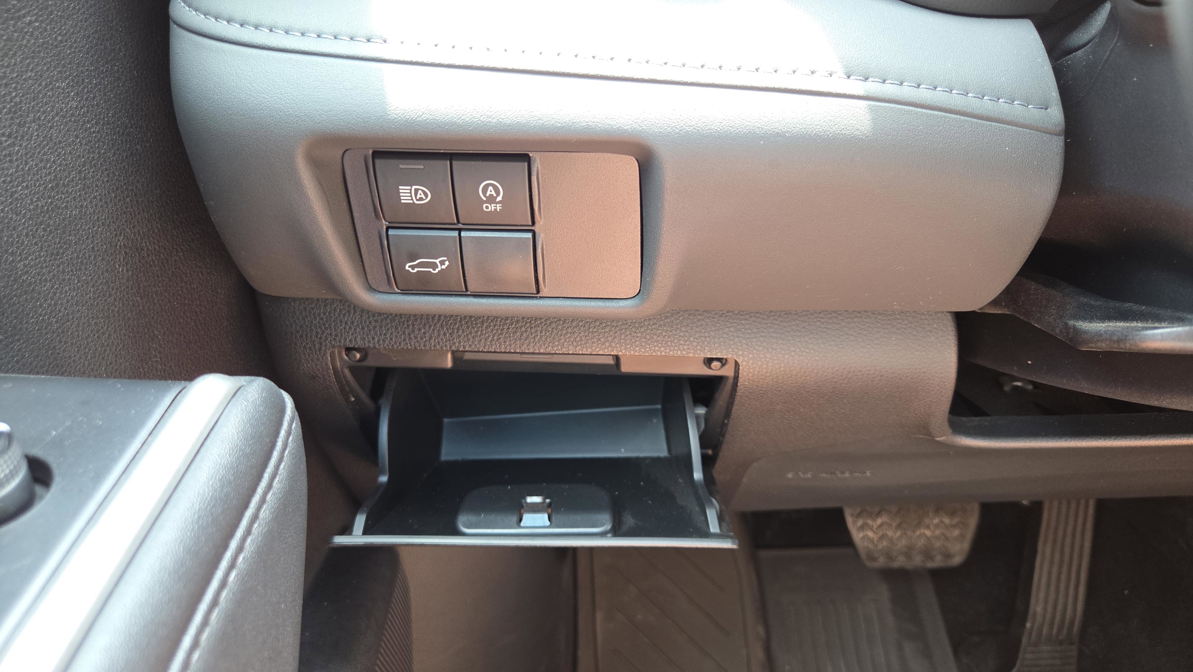 Certified 2024 Toyota Highlander XLE FWD image 20