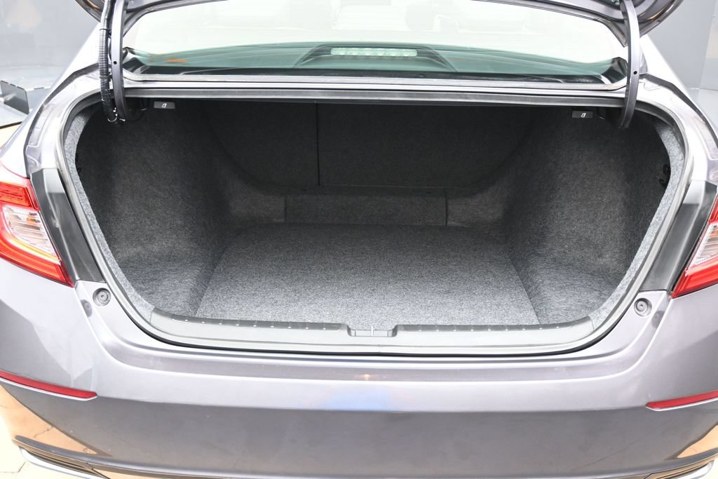 Used 2018 Honda Accord EX-L image 16