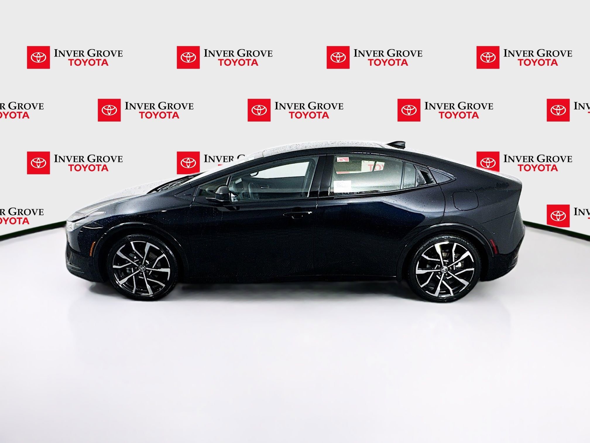 New 2026 Toyota Prius Plug-In Hybrid FWD image 8